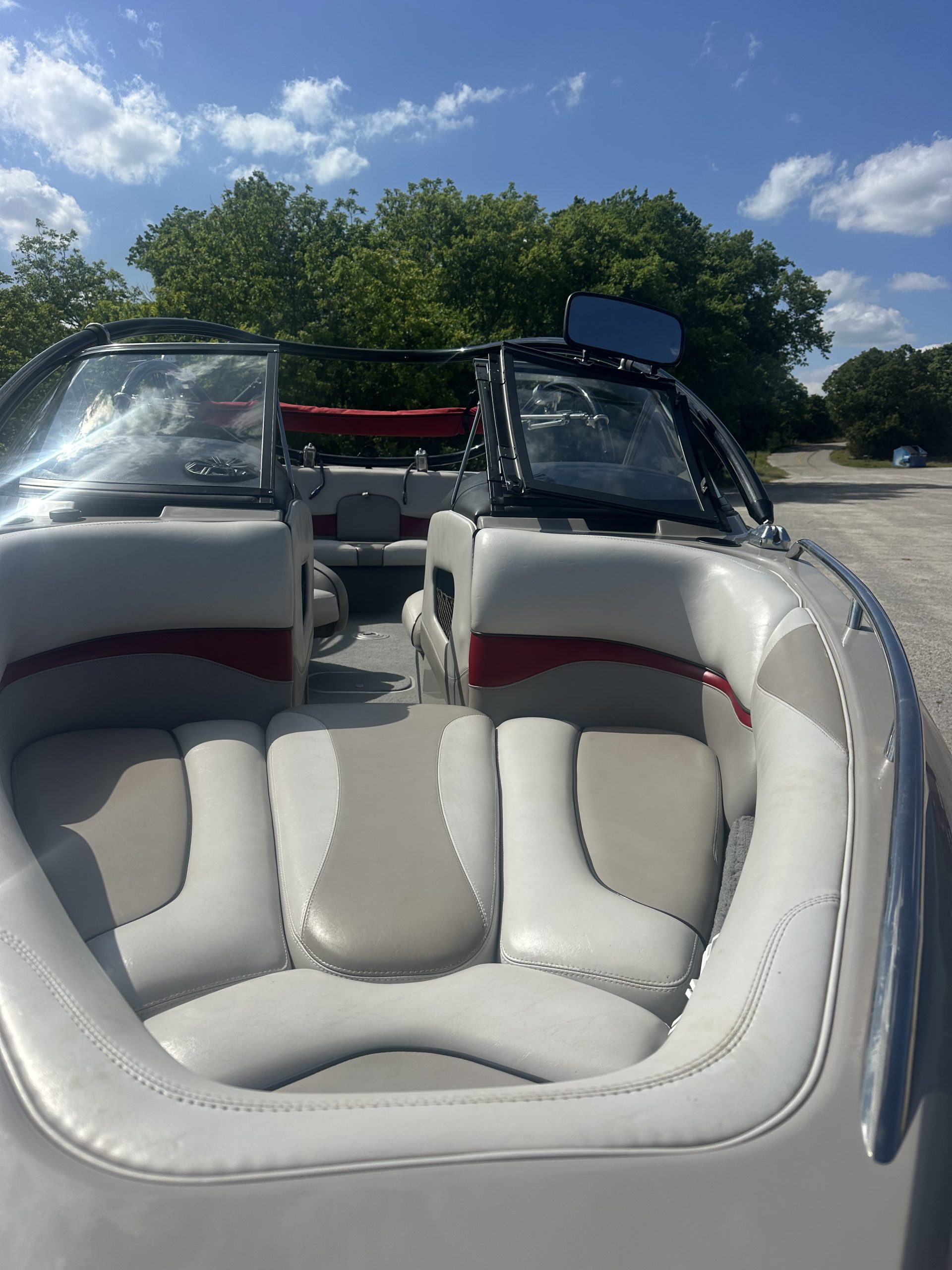 2005 Malibu Wakesetter surf boat - Image 6