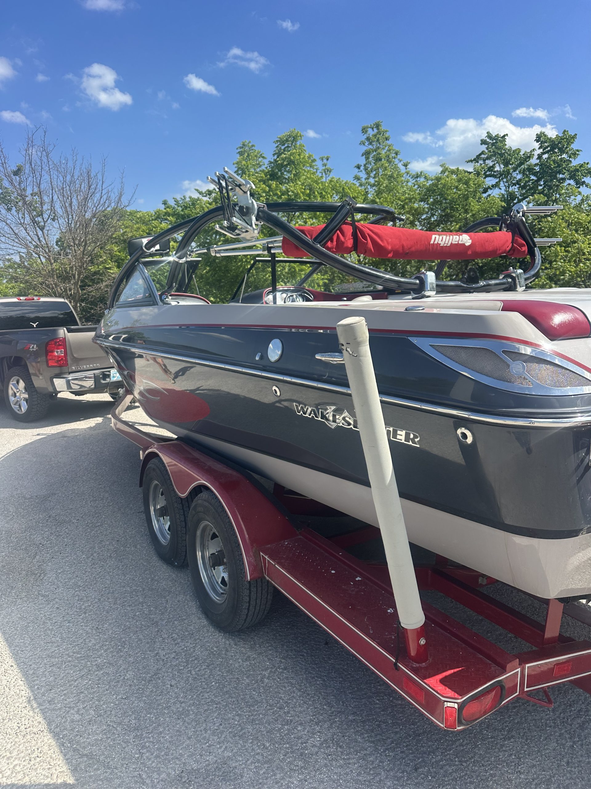2005 Malibu Wakesetter surf boat - Image 4